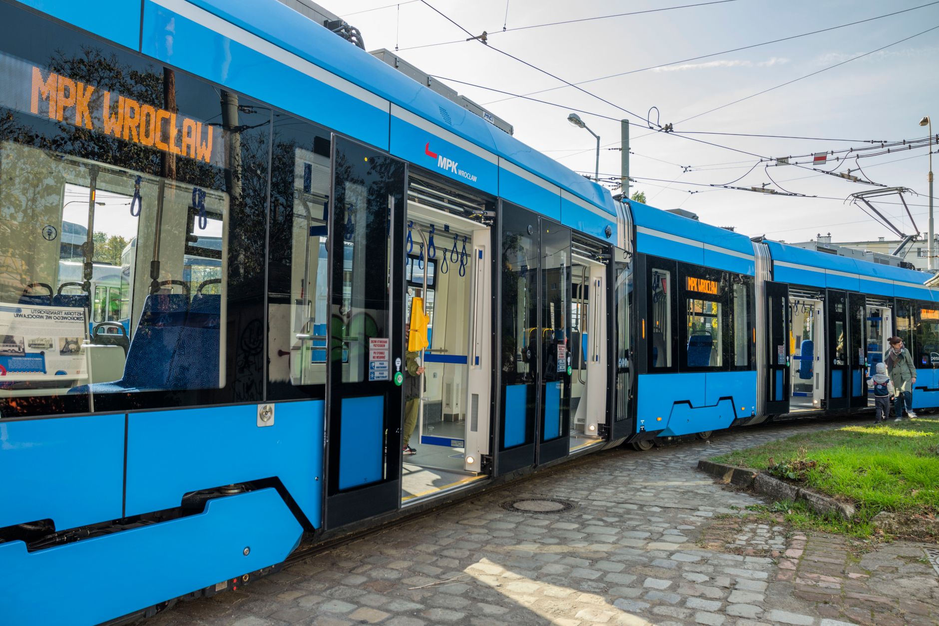 Samorządy ruszają do walki o transport. Miliardy złotych na autobusy, tramwaje i metro