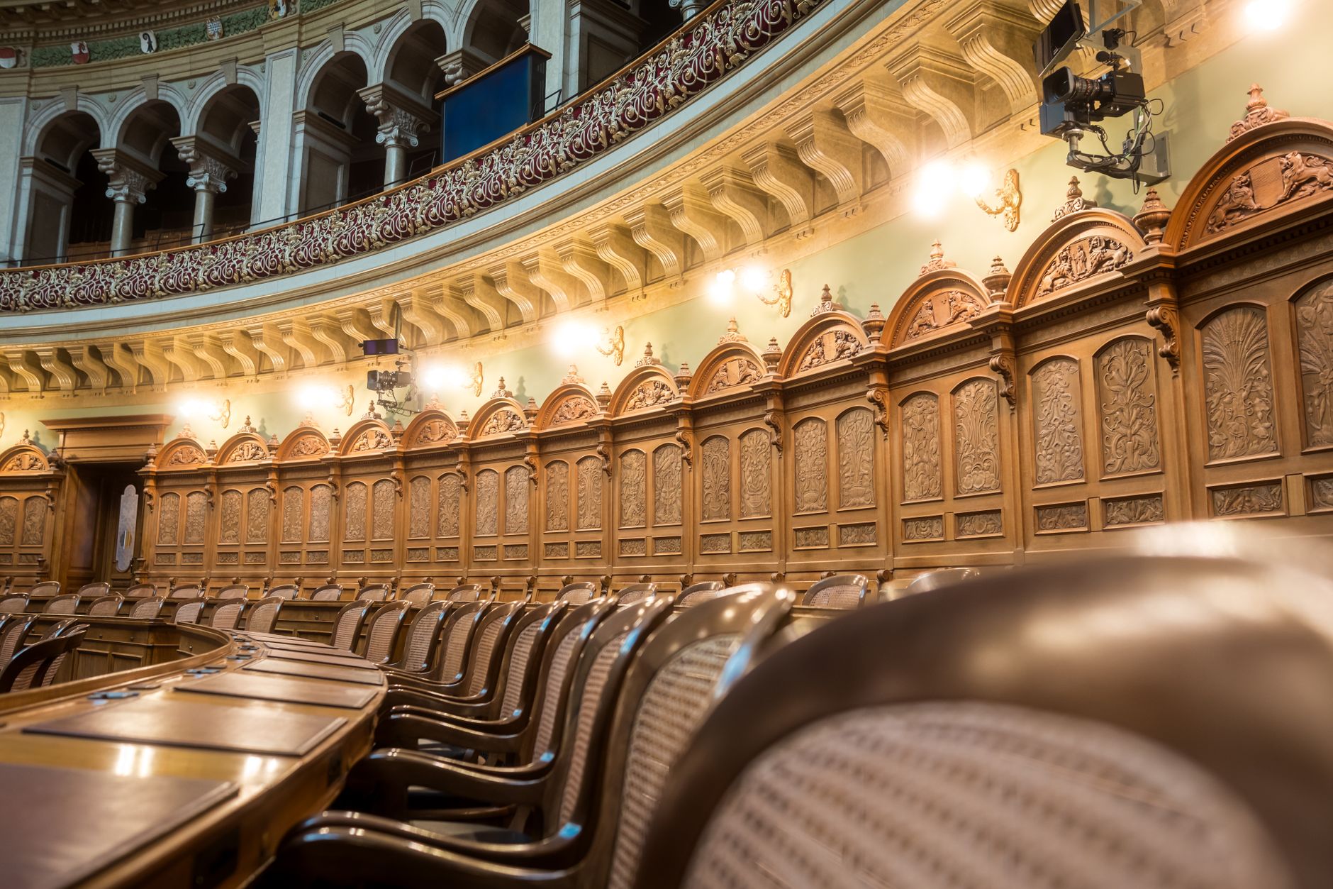 Rozłam w PiS przyspiesza polityczne przetasowania. Ponad trzydziestu parlamentarzystów Morawieckiego opuściło partię