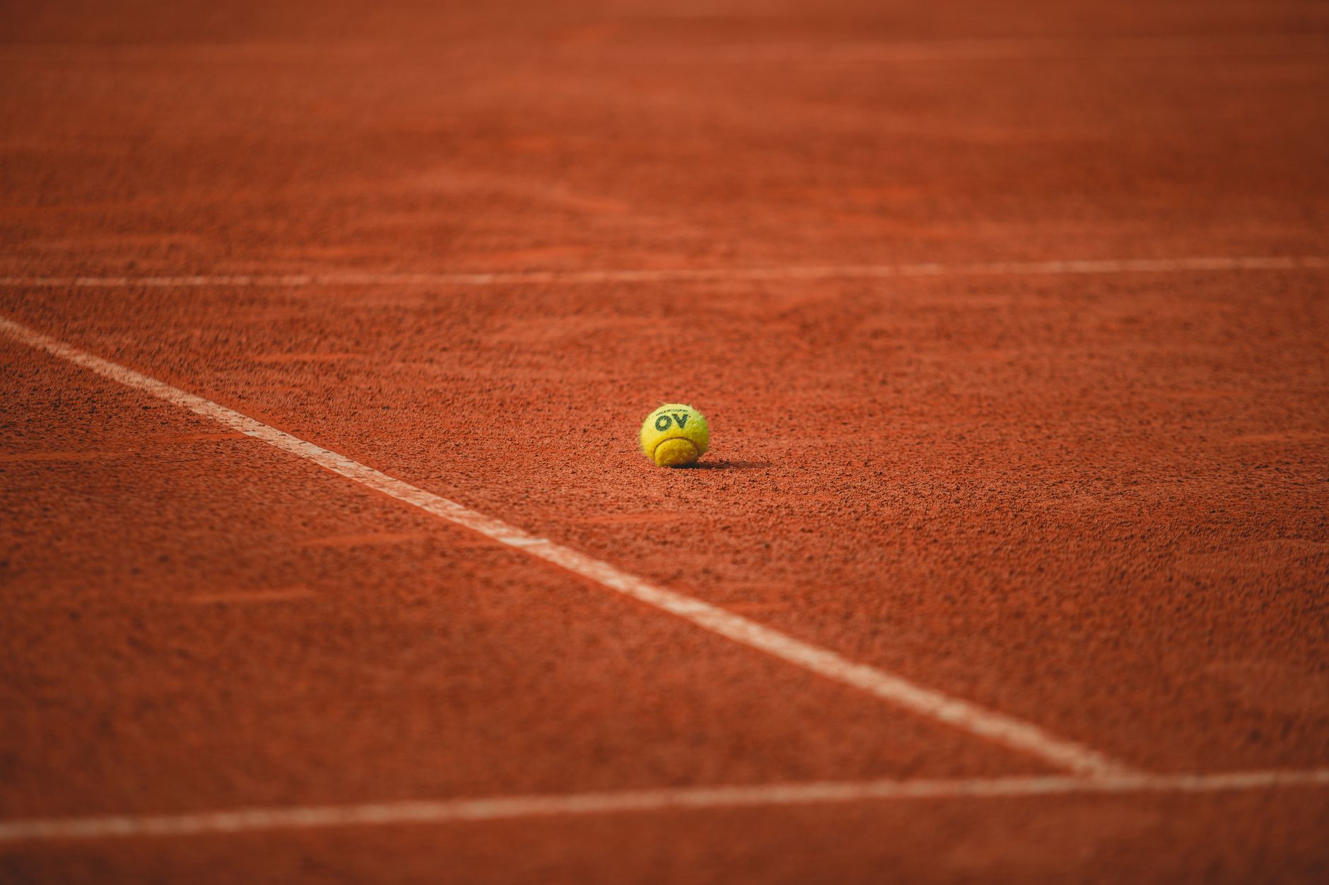 Hurkacz żegnany z Wimbledonu. Kontuzja odarła Polaka z szansy na ćwierćfinał