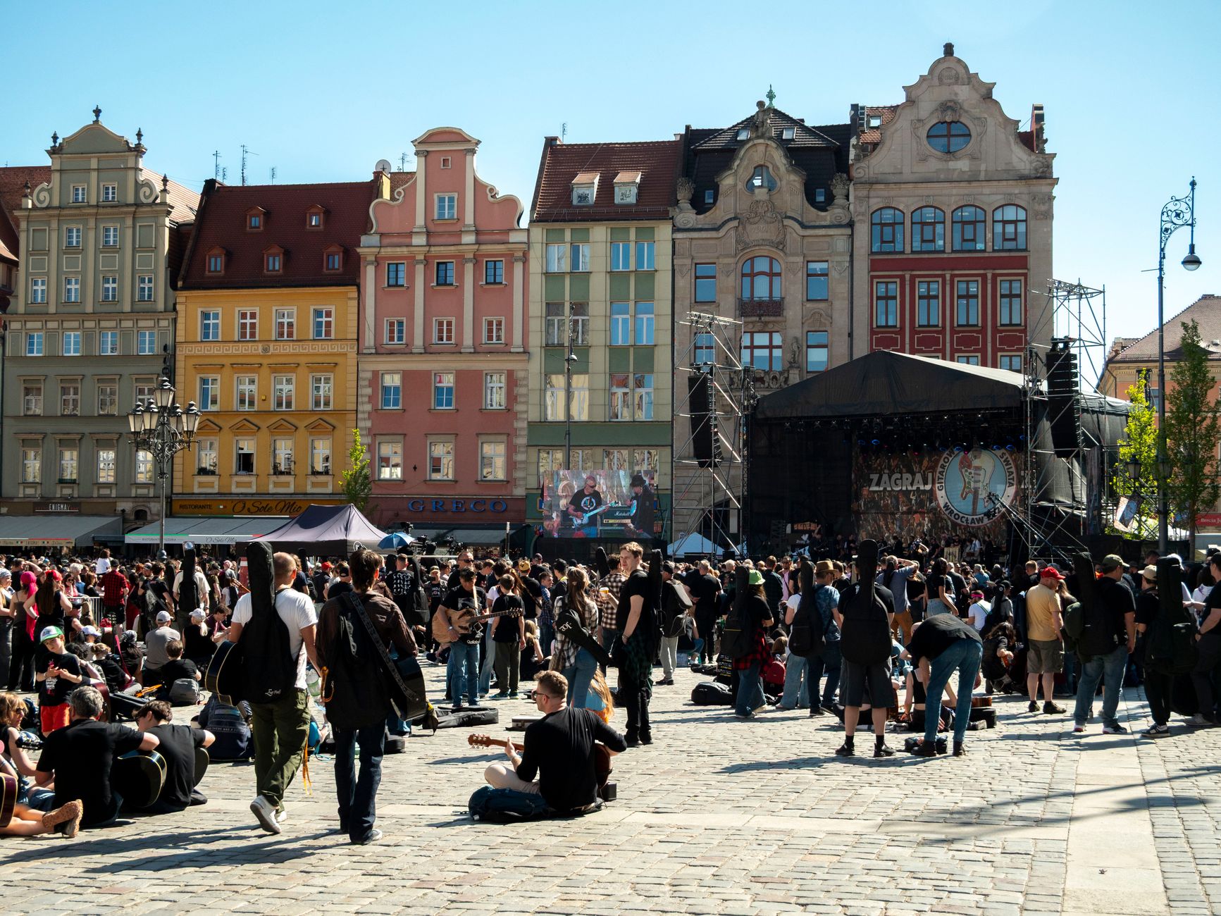 Festiwale muzyczne 2026 ruszają z rozmachem. Oto co absolutnie trzeba zobaczyć tego lata